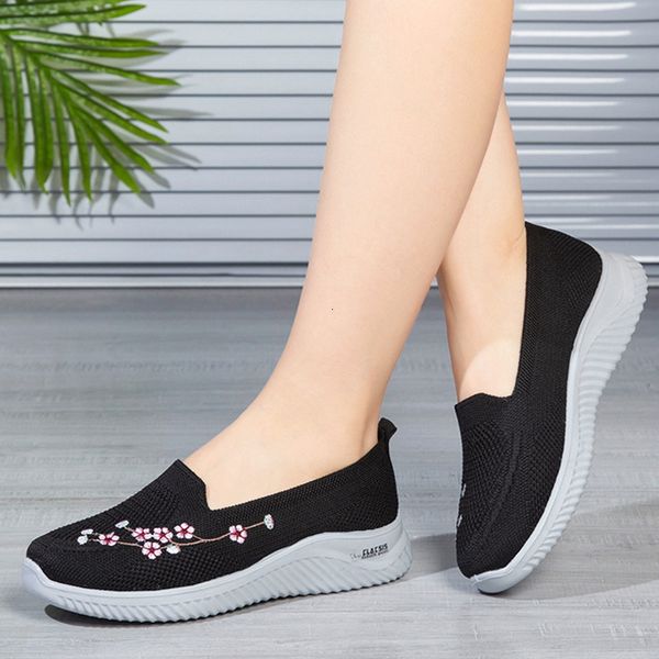 

dress shoes sneaker mesh breathable comfort floral mother soft solid color fashion footwear female lightweight zapatos de mujer 230703, Black
