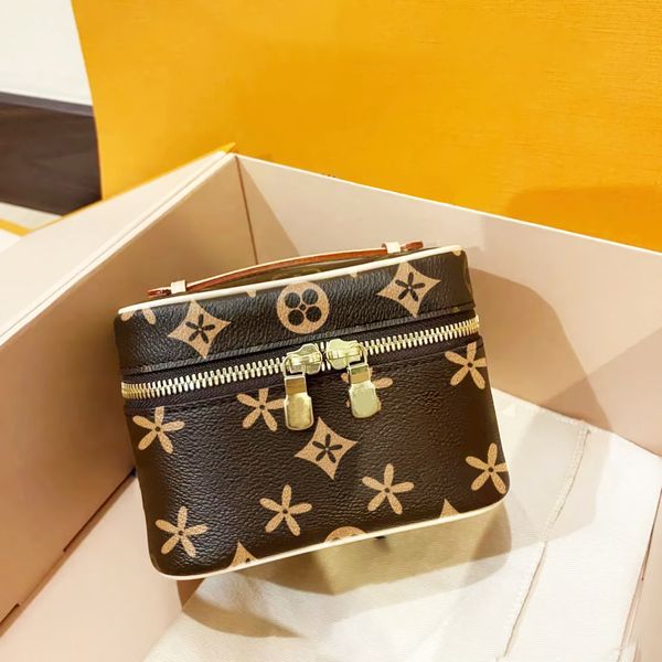 

2023 nice bb clutch shoulder evening tote bags genuine leather designer vanity cross body cosmetic bags women purse men m41178 organizer han
