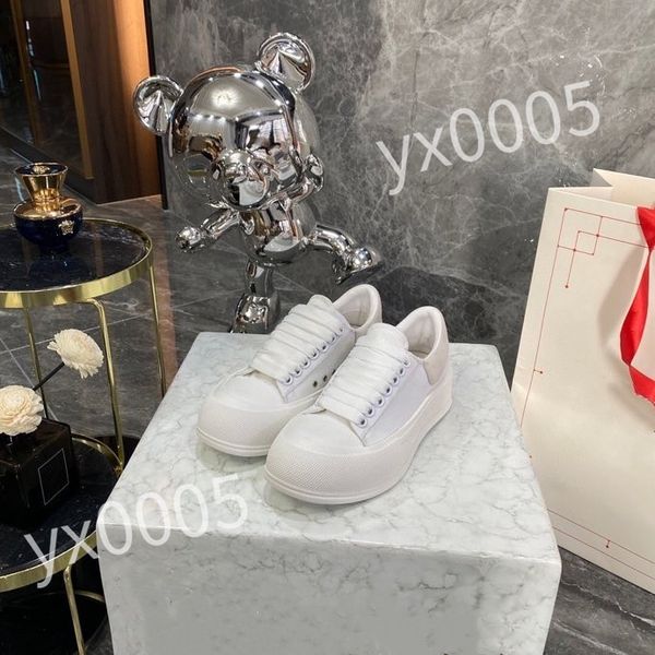 

2023 luxurys designers shoes casual mens women white leather platforms black outdoor sneakers fashion outdoor shoe xsd230417
