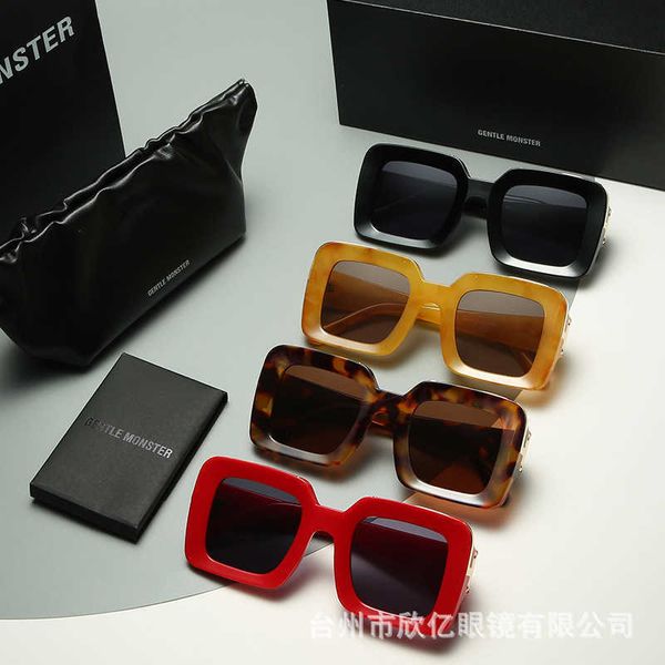 

2023new fashion square sunglasses women's fashion large frame sunglasses, White;black