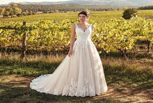 

vneck lace appliques aline wedding dresses 2020 backless bridal gowns slim formal vintage vestidos de marriage middle east4391180, White