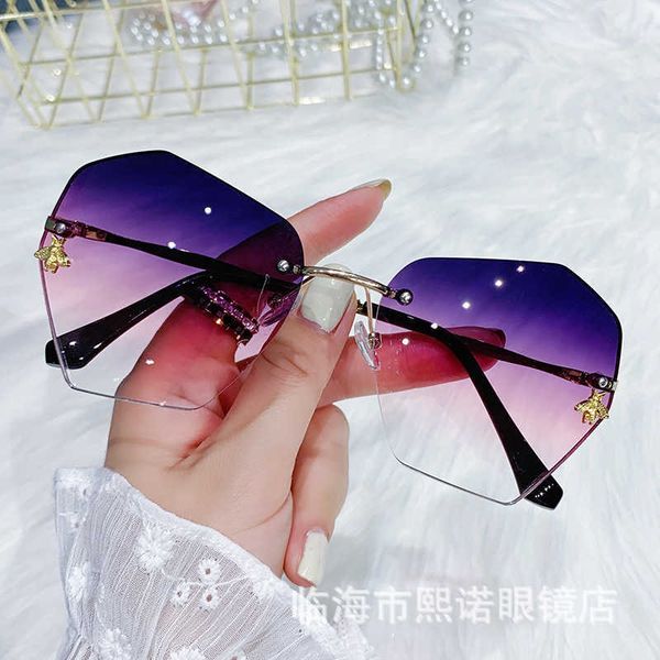 

new metal personality polygon frameless bee sunglasses, White;black