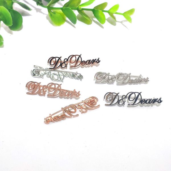 

pins brooches custom name silver brooch pin personalized nameplate women fashion jewelry christmas gift 230704, Gray