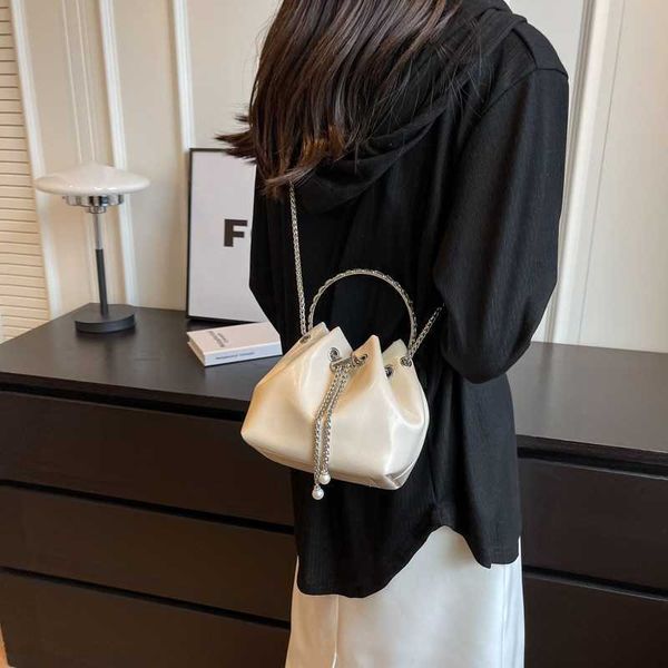 

evening bags popular niche bag women's summer versatile chain crossbody korean hand bucket 230704