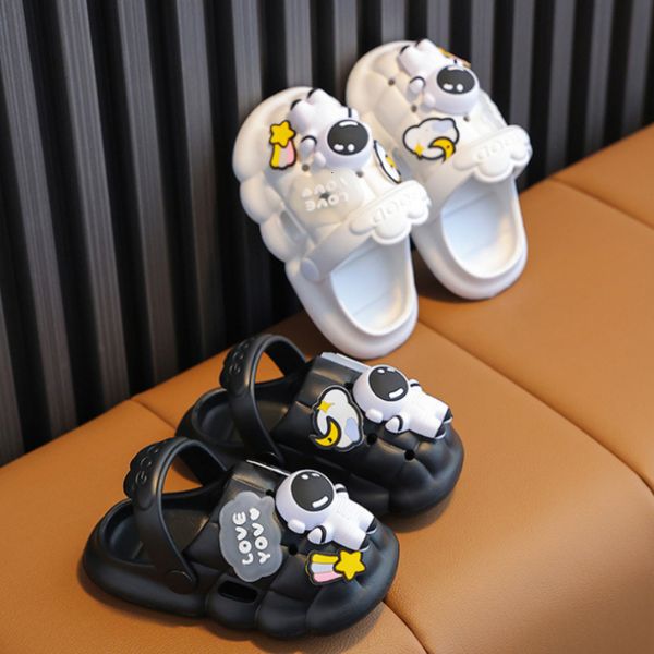 

sandals kids sandals summer cartoon boys girls mules garden beach slippers sandals non-slip soft flat children baby shoes mules clogs 230704, Black;red