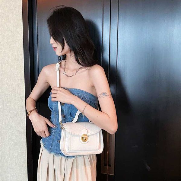 

lady evening bags fashionable and minimalist women's bag niche versatile handbag with foreign style one shoulder small square 230704