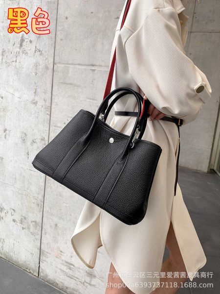 

designer classic hemrres tote bags garden party women's new leather bag one shoulder diagonal simple garden handheld shopping bucket q2