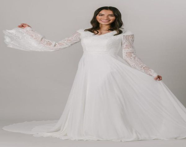 

2021 aline boho modest wedding dresses long bellsleeves v neck simple chiffon informal bridal gowns bride gown custom made7779940, White