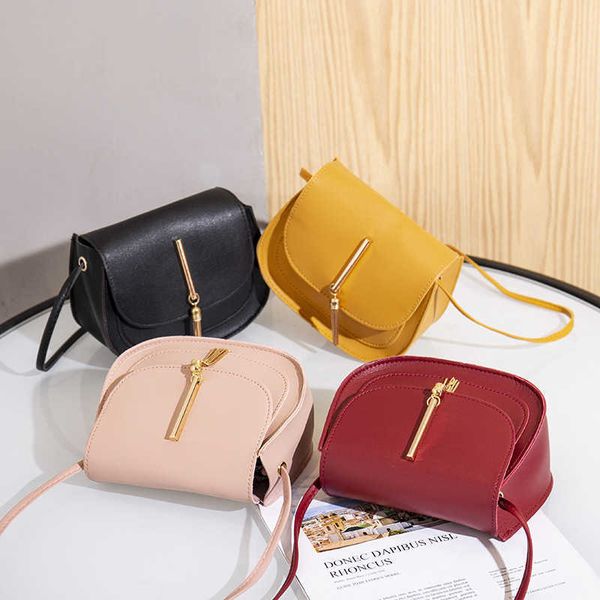 

women's bag new golden tassel double-layer semicircle single shoulder saddle bag fashion leisure mobile phone bag small bag trend