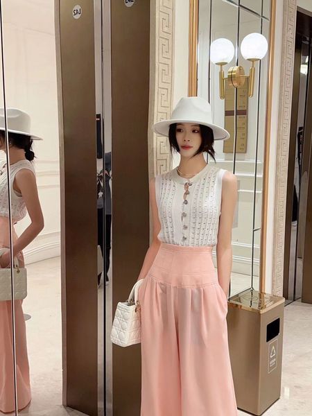

new summer knitted high version soft and glutinous fabric designer women's clothing sleeveless women tees for lady, White