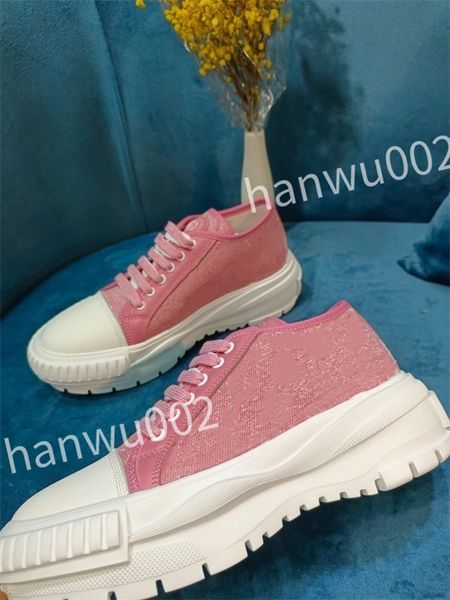 

2023 luxurys designer sneaker casual shoes calfskin leather white letter overlays platform fashion sneakers size 35-46 dc220506, Black