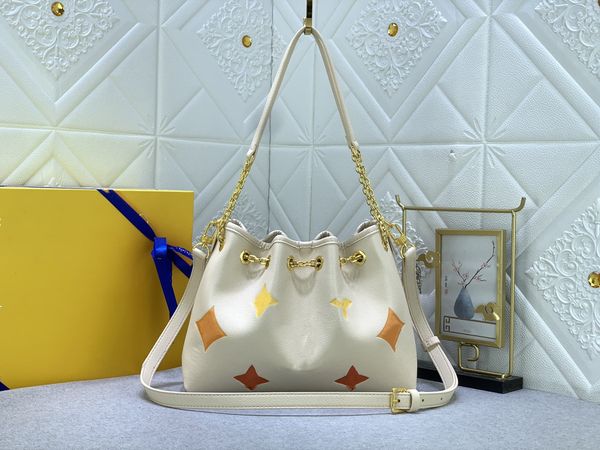 

genuine leather luxurys women handbags square bag fashion cover lock shoulder crossbody phone beach designer bags messenger bags m46545