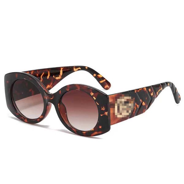 

2022 summer new female fashion personality sunglasses male, White;black