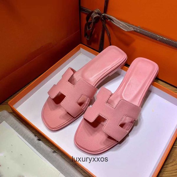 

2023 girl women fashionable designer oran leather sandal summer outwear versatile h flat bottom slipper women's fairy style 64yb