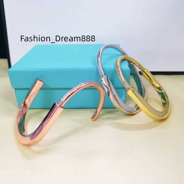 

designer lock bracelet bangle titanium steel silver gold bracelets for women men luxury jewelry with velvet bag high version, Black