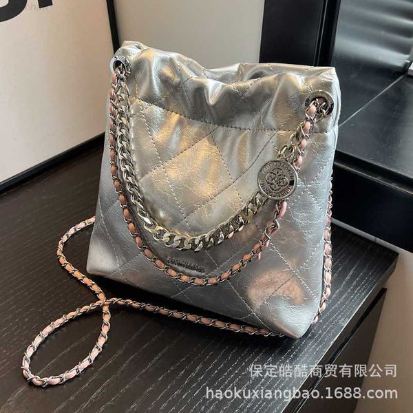 

new 2023 fashion advanced sense shoulder commuter big women's large capacity crossbody bucket bag