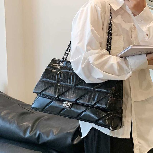 

new evening bags advanced quality chain tote bag for women's lingge versatile one shoulder large capacity crossbody underarm 230704