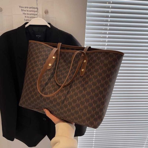 

evening bags large capacity bag women's simple leisure commuter tote fashionable and shoulder handbag 230704