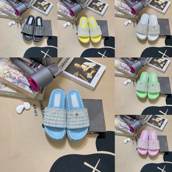 

fashion slippers women's original catwalk designer 12 button letters thick bottom beach outdoor flip-flops 35-40, Black