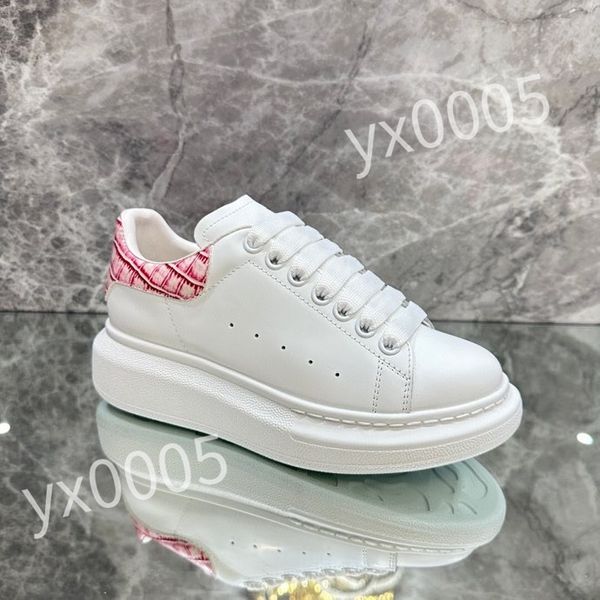 

new qulity mens womens chaussures shoe beautiful platform casual sneakers designers shoes leather solid colors shoe xsd230420, Black
