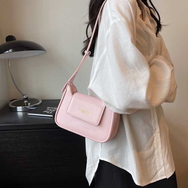 

new evening bags westernized bag for women in summer simple and easy to carry versatile fashionable one shoulder small square 230704