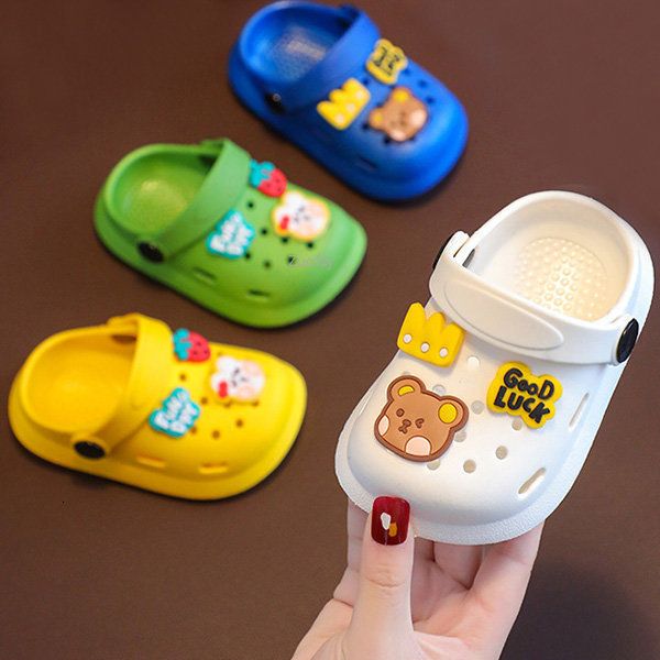 

sandals cartoon bear kids boys girls mules clogs summer baby solid garden beach slippers sandals cave hole baby shoes for 1-6yrs 230704, Black;red