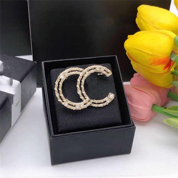 

simple double letter ccity pins women luxury designer gold brooches brand logo crystal pearl brooch men suit pin jewelry accessories 4545321, Gray
