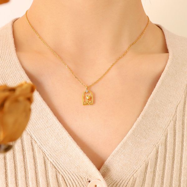 

rose zircon single diamond pendant geometric necklace, Silver