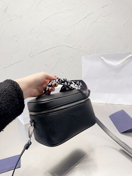 

5a luxury brand cosmetic bags vanity pm handbag embossed leather cosmetic bags make up toiletry bags toiletry pouch neceser new travel toile