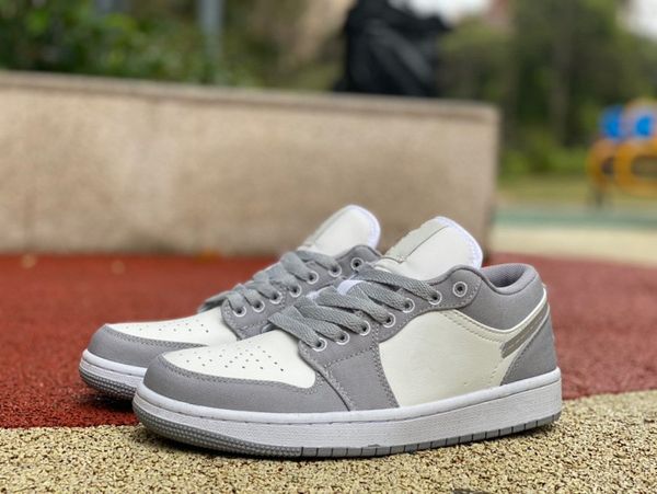 

1s anti-slip and wear-resistant basketball shoes for women men