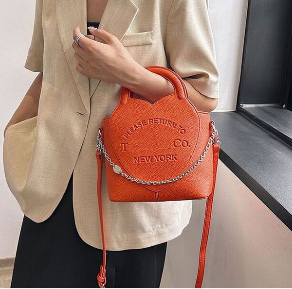 

wallets designer bags womens 2023 new popular letter tote bag fashion crossbody shoulder bag t0704, Black;red