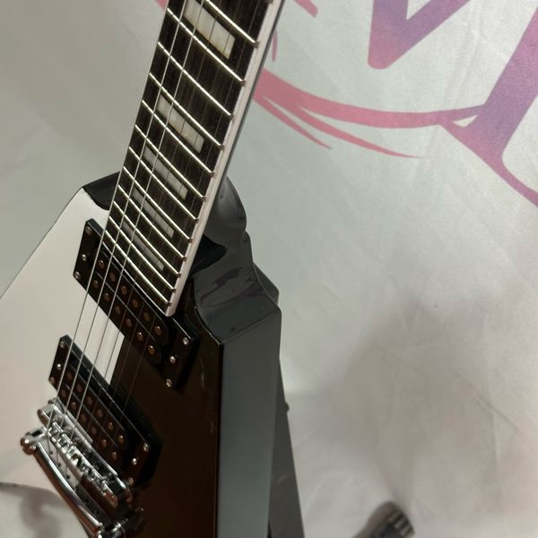 

black half white fly v shape guita in stock with right hand can fast ship