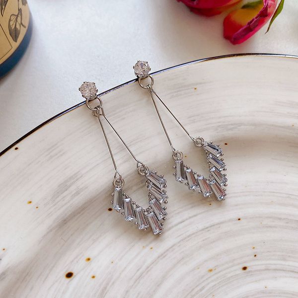

stud europe and the united states long tassel fashion diamond earrings female light luxury high sense niche earrings personality temperament, Golden;silver