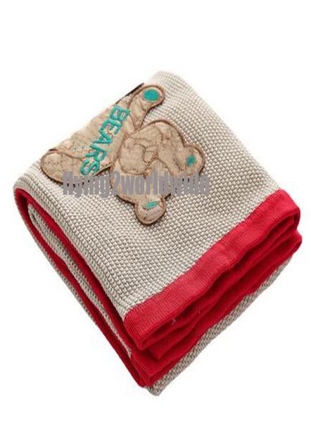 

2023 designer brand baby blankets luxury letter embroidery spring newborn super soft swaddle wrap infant sleeping cotton kids stuf8475898