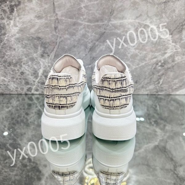 

2023 new qulity mens womens chaussures shoe beautiful platform casual sneakers designers shoes leather solid colors shoe xsd230420, Black