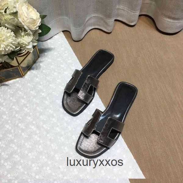 

women hermz oran oasis sandal slippers classic fashion designer h beach 2023 flat flipflops ladies sandal shoes vt2v