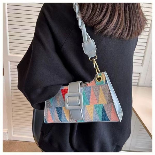 

new leather high-grade sense of foreign style women's bag fashion 100 shoulder armpit bag trendy baguette bag