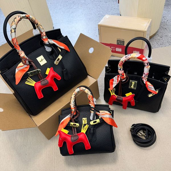 

classic handbag tote shopping bag crossbody bags large capacity package genuine leather golden hardware removable strap women shoulder bags