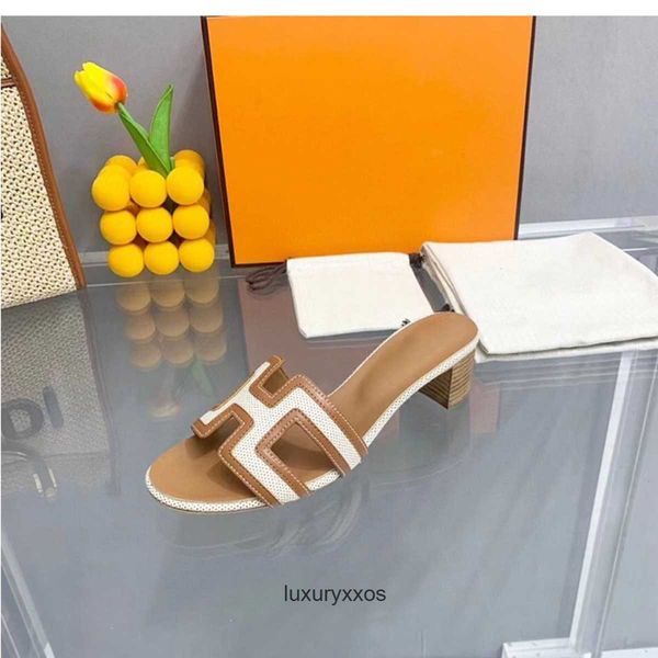 

high thick hermz quality oran designer oasis matching sandal h oasis slippers heel color 2023 women summer one line with french holiday fair