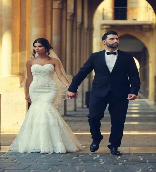 

2020 arabic vestido de novia mermaid wedding dress sweetheart neckline sleeveless lace appliques bridal gowns corset back qual3193056, White