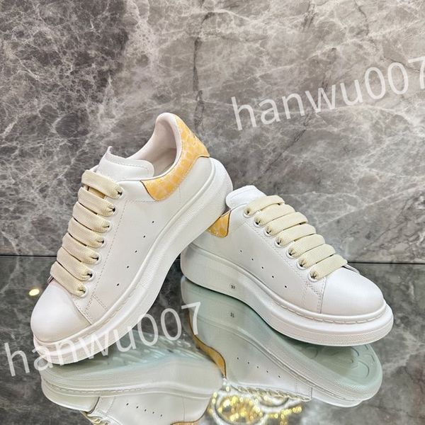 

2023 luxurys designers casual shoes platform double sneakers women womens for white sneaker trainers triple for youth polychrome xsd221105, Black
