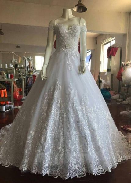 

2020 ball gown wedding dresses off shoulders full lace appliques chapel train modest weddimg bridal gowns5662782, White