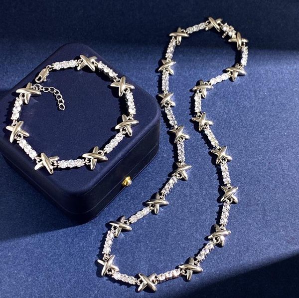 

new designed luxurious zircon inlaid full diamonds women's necklace gold and silver interlaced letter x bracelet designer jewelry sets, Black