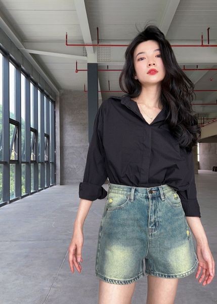 

2023 fashion women's jeans women summer blue beach jeans shorts ladies lace zipper booty denim shorts party club female ripped frayed e, White;black