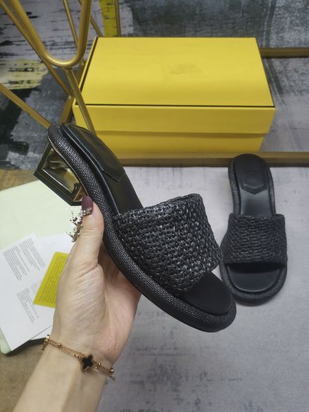 

designer slipper sandal slides beach shoes classic flat sandals luxury summer lady leather flip flops black sandals 0702
