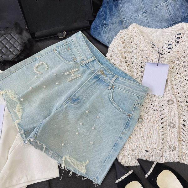 

2023 fashion women's jeans fashion clothing american flag print broken hole washed pants a row of button denim shorts f2, White;black