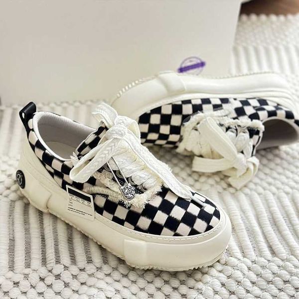 

x vessel vanness wu the same 2023 new thick soled black and white checkered canvas shoes casual skates small white shoes for lovers