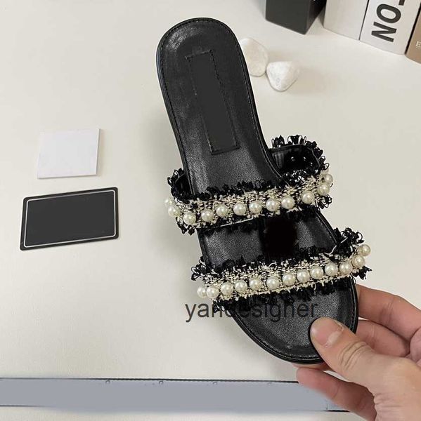 

plush slippers pearls scuffs slippers fashion fringe wear slippers beach shopping summer 2023 outdoor shoes flats womens designer sandal che, Black