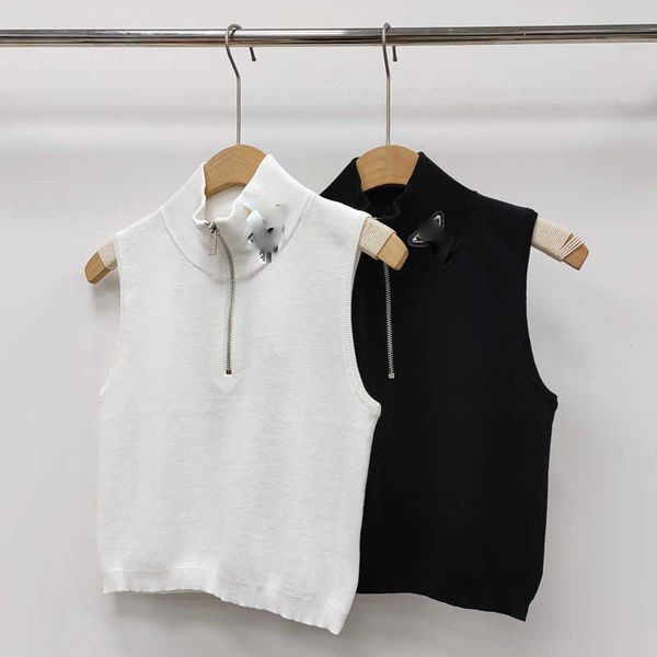 

23 new p family knitted tank zipper stand neck women's with the same style, White