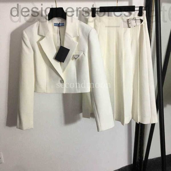 

two piece dress designer women business style lapel neck suit jacket triangle badge decoration skirts high waist pleated skirt q23j wn5q, White